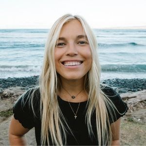 Meet your Posher, Chloe